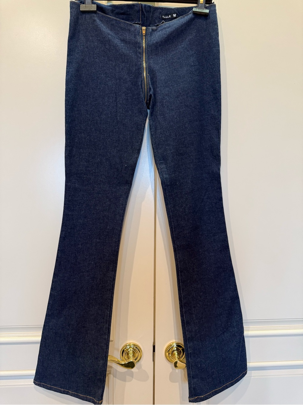✨RARE Vintage Y2K Frankie B Low Rise Jeans Continuous Wraparound 18.5” Zipper✨